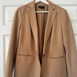 Ann Taylor Long and lean blazer Size 4